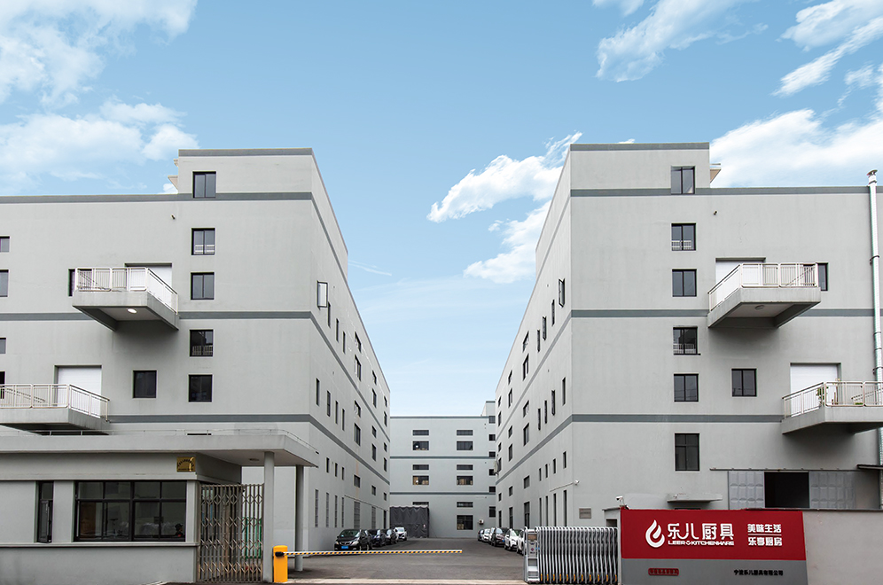 Компания Cixi Juxin Shoes Co., Ltd.